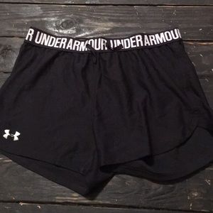 Under Armour black shorts